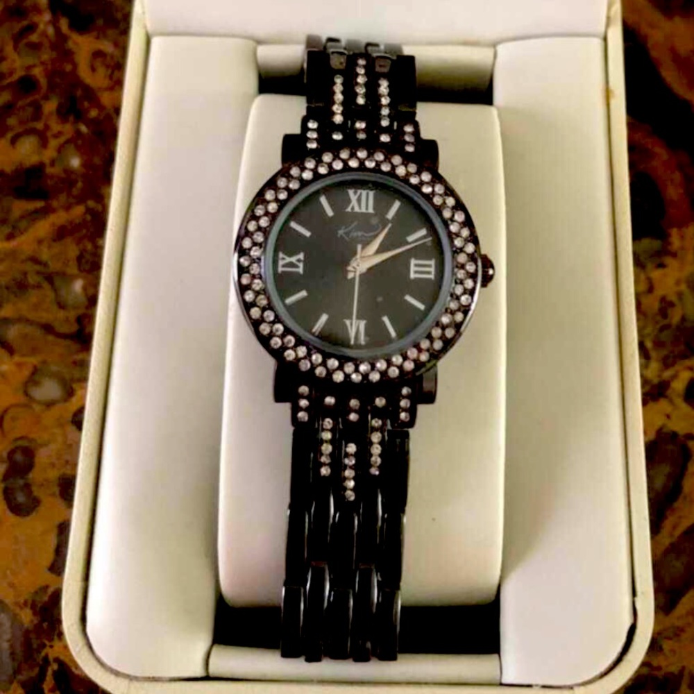New: Ladies Watch